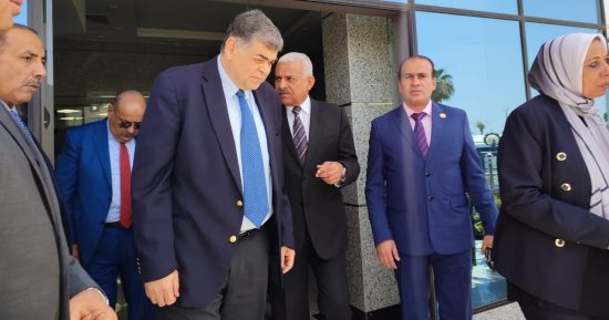يستوعب 426 سريرا بتكلفة 4 مليارات جنيه.. وفد "صحة النواب" يزور مجمع السويس الطبى