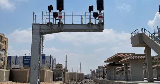 وزير النقل يعلن دخول برج الإشارات الرئيسى بمحطة أبو صوير للخدمة