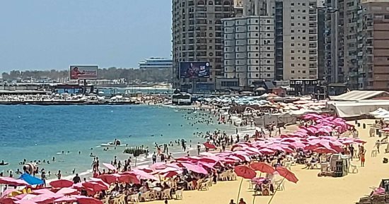6 شواطئ آمنة للسباحة فى الإسكندرية بعد تحذيرات ارتفاع الأمواج