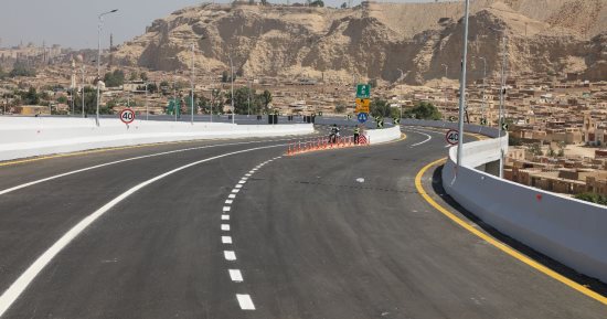 محافظ القاهرة يتفقد بدء التشغيل التجريبى لكوبرى طه حسين .. صور