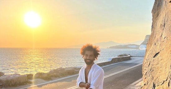 محمد صلاح ينشر صورة جديدة له على البحر من إجازته