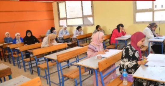 وزارة التعليم تنتهى من تصحيح الكيمياء للثانوية العامة وتؤكد: الدرجات مطمئنة