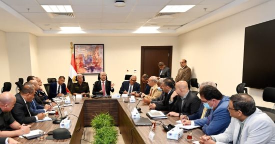 مباحثات لدعم الصناعات المصرية وتعظيم المكون المحلى