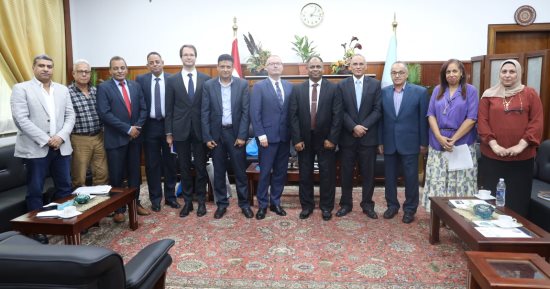سفير جمهورية التشيك يزور المركز القومى للبحوث