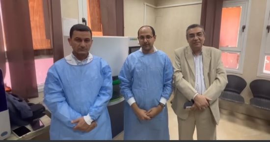 وحدة الـ pcr بمستشفى أخميم المركزى تحصل على شهادة اعتماد الجودة الدولية.. صور