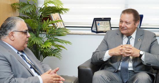 رئيس الاعتماد والرقابة الصحية يستقبل أمين عام المستشفيات الجامعية