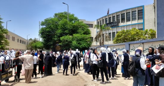غلق باب التحويل الإلكترونى بين المدارس فى الجيزة غدا.. اعرف خطوات التقديم