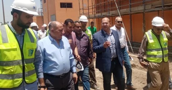نائب محافظ الجيزة يتفقد مشروعات الصرف الصحى بأبو النمرس والحوامدية 