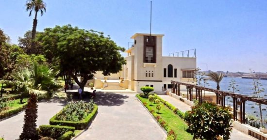 ركن فاروق تذكرته 10 جنيهات.. فرصة لزيارة المعالم السياحية فى إجازة الصيف