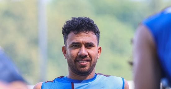 تريزيجيه ينتظم فى تدريبات طرابزون سبور استعدادا للموسم الجديد