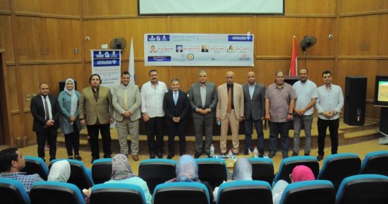 رئيس جامعة كفر الشيخ يشهد التصفيات قبل النهائية لمبادرة شباب من أجل التنمية
