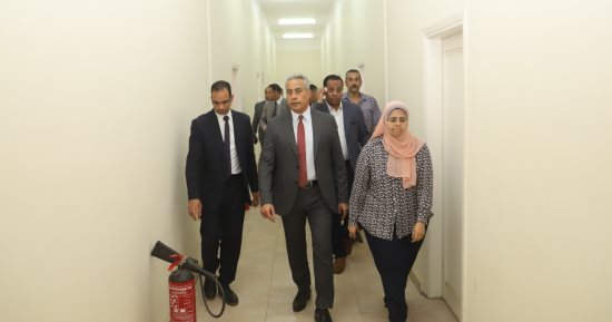 وزير العمل: تطوير البنية التحتية للمركز القومي للسلامة والصحة المهنية
