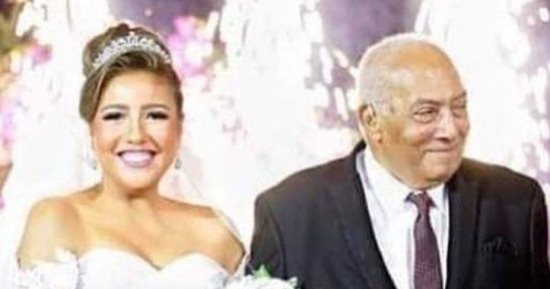 مى كساب: أبويا أحلى حاجة فى عمرى.. وتطلب الدعاء له بعد مروره بوعكة صحية