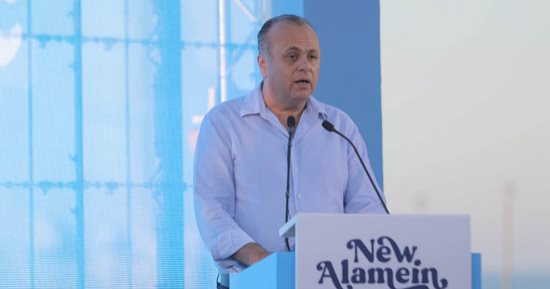 عمرو الفقي: مهرجان العلمين تجربة صيفية فريدة على ساحل البحر المتوسط.. صور