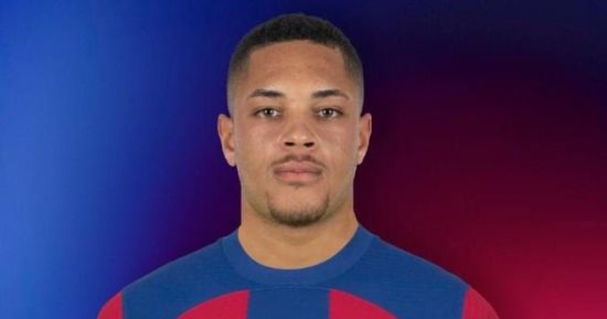 برشلونة يعلن التعاقد رسميا مع فيتور روكى بشرط جزائى 500 مليون يورو