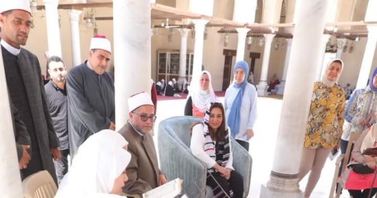 محافظ دمياط تتفقد مبادرة وزارة الأوقاف للأنشطة القرآنية بمسجد عمرو بن العاص