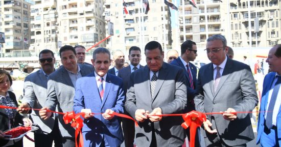 وزير التنمية المحلية و"رحمى" يفتتحان معرض صنع فى الغربية للمنتجات اليدوية 