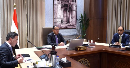 مصطفى مدبولى خلال مشاركته افتراضيا نيابة عن الرئيس السيسي بالاجتماع التحضيرى للقمة الأفريقية للمناخ المرتقبة فى كينيا: القمة فرصة لبعث رسائل مهمة للمجتمع الدولى حول أولويات واهتمامات وشواغل القارة تجاه المناخ