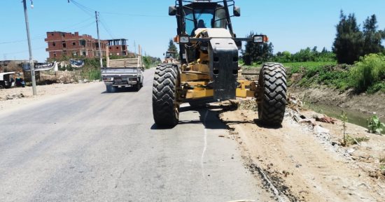 رفع  255 طن قمامة و15 طن أتربة بـ14 مركزاً ومدينة فى كفر الشيخ.. صور