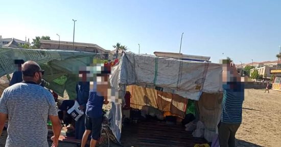 حملة مكبرة لرفع الخيام والتعديات على شواطئ رأس البر 