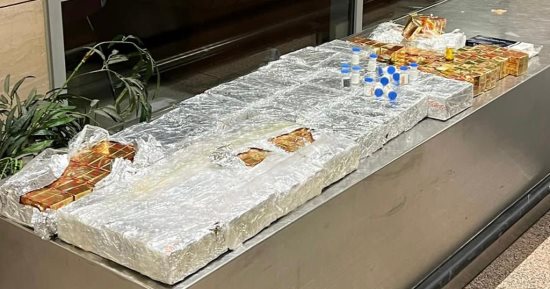 ضبط راكب أجنبى حاول تهريب 75 ألف قرص لدواء محظور
