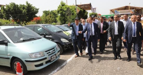 محافظ المنوفية يتابع انتظام العمل بسوق السيارات الجديد 
