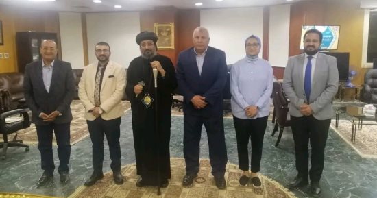 محافظ الوادي الجديد يلتقي وفد المكتب الفني لقداسة البابا تواضروس الثاني