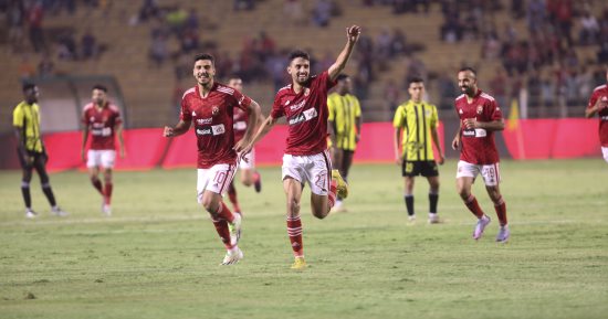 الرباعيات مستمرة.. الأهلي يهزم المقاولون 4 / 1