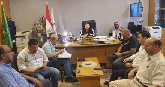 وكيل وزارة الصحة بالإسماعيلية يعقد اجتماعا لتطوير الأداء بمستشفى الحميات 