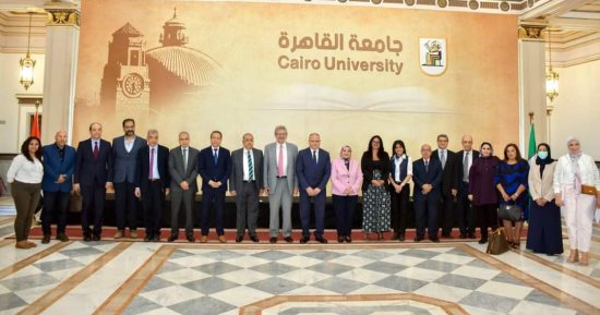 الخشت: فتح باب التقدم لمشروعات تنافسية بحثية بين كليات القطاع الإنسانى والاجتماعى