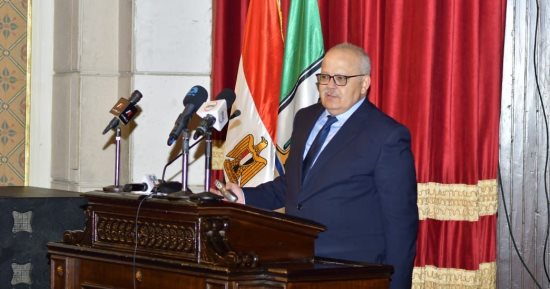 الخشت يطلق مشروعا لتطوير قصر العينى الفرنساوى وينفى بيع المستشفى