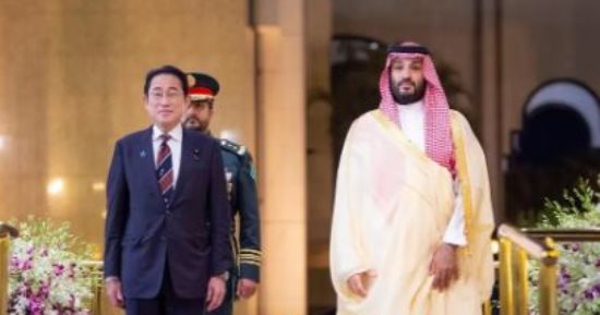 رئيس وزراء الياباني: السعودية شريك استراتيجى مهم لنا في أمن الطاقة