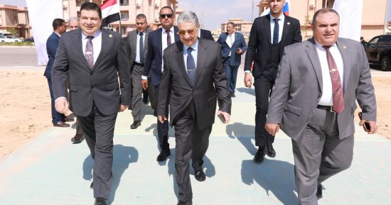 وزير الكهرباء يفتتح المبنى الإدارى لهيئة المحطات النووية بالضبعة.. صور