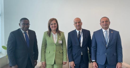 وزيرة التخطيط تلتقى المستشار الخاص لأمين الأمم المتحدة المعنى بالعمل المناخى