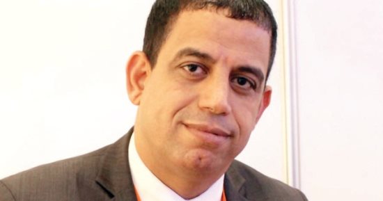 ناشر: تطبيقات الكتب تساعد على القراءة لكنها لا تتفوق على الكتاب الورقى