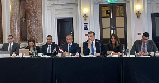 اللجنة الفرعية للتجارة والاستثمار تجتمع لأول مرة لتعزيز العلاقات الاقتصادية مع بريطانيا