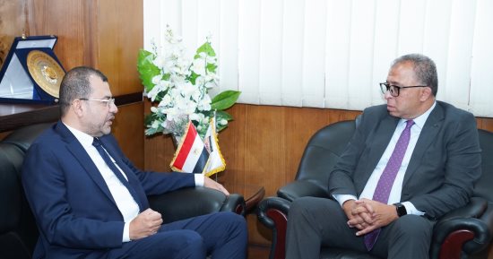 رئيس التخطيط القومى يلتقى مسئول قسم المبادرات دون الإقليمية بلجنة الأمم المتحدة