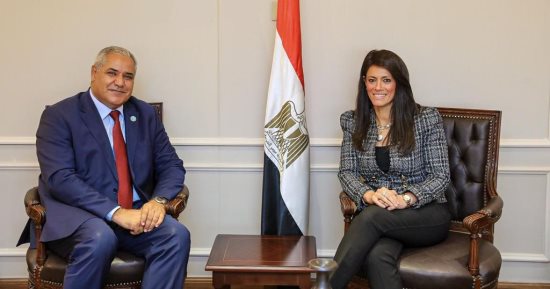 وزيرة التعاون الدولى تبحث مع الممثل الإقليمى لمنظمة الأغذية والزراعة «الفاو» تطورات التعاون لدعم جهود الأمن الغذائى والتنمية الريفية فى مصر.. تعزيز الزراعة الذكية مناخيًا والتنوع البيولوجى الزراعى لدعم التكيف