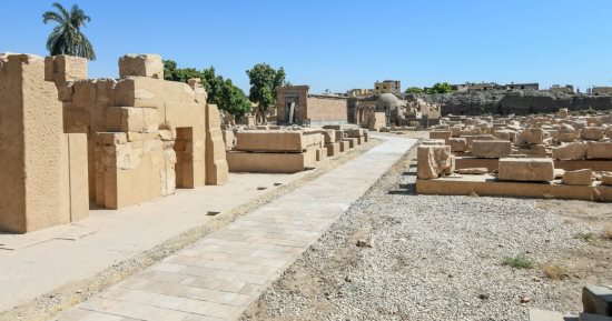 الانتهاء من مشروع تطوير خدمات الزائرين بالمتحف المفتوح بمعابد الكرنك