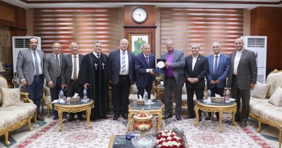رئيس الطائفة الإنجيلية يشكر محافظ المنيا على مجهوداته فى تقنين أوضاع الكنائس