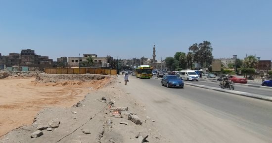 مخطط تطوير ميدان السيدة عائشة.. إزالة الكوبرى القائم وإنشاء بديل يربط محاور صلاح سالم بالحضارات والدائرى.. إلغاء التقاطعات بالميدان وحركة المرور شبه دائرية.. فك مأذنة مسجدى المسبح والغورى للترميم.. صور