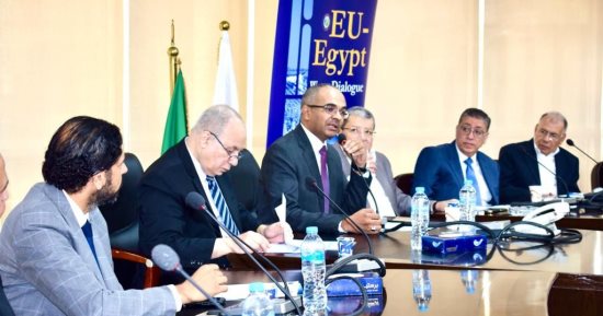 نائب وزير الإسكان يشارك بفعاليات ورشة عمل بالاتحاد المصرى لمقاولى التشيد والبناء
