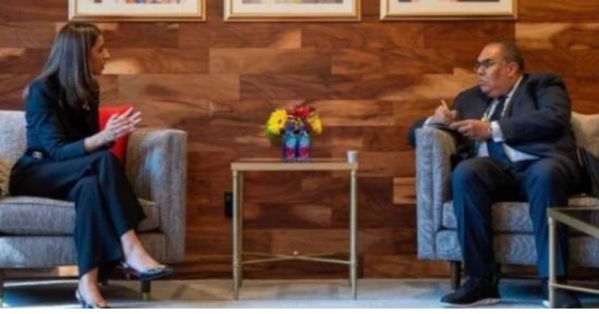 محمود محيى الدين يبحث مع وزيرة بالبحرين جهود تحقيق أهداف التنمية المستدامة