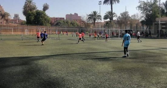 الشباب والرياضة ببنى سويف تستهدف القرى الأكثر احتياجا والأحياء الشعبية.. تدريب أطفال قرى حياة كريمة على رياضات الكاراتيه وكرة القدم والطائرة والألعاب الترويحية.. وتنظيم دورى للأحياء الشعبية بمدن المحافظة.. صور