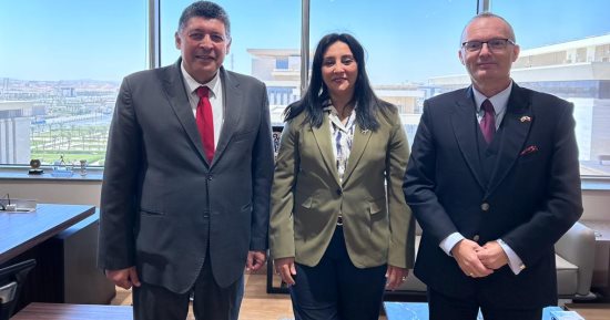 وزارة السياحة تبحث الاستفادة من تجربة التشيك بمجال السياحة الاستشفائية