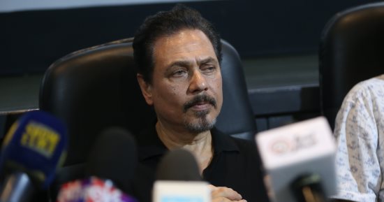 محمد رياض بمؤتمر المسرح المصرى: الدورة السادسة عشرة من عمر المهرجان ستكون مهمة