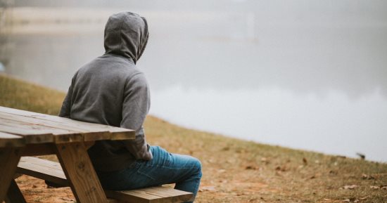 أبراج فلكية يفهم صمتها على أنه ضعف بشخصيتها.. أبرزها الحوت والحمل
