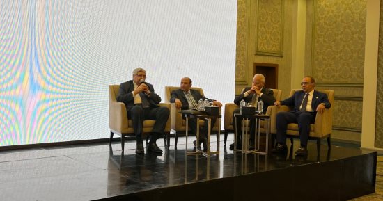 عوض تاج الدين يعلن البروتوكول المحدث للمضادات الحيوية لعلاج الأمراض الصدرية
