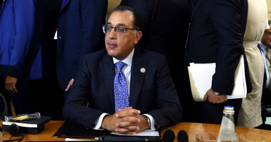 رئيس الوزراء يلتقى مدير عام منظمة الأغذية والزراعة (الفاو).. مدبولى: التأثيرات السلبية للتغيرات المناخية وما تفرضه من تحديات إضافية على الأمن الغذائى تتطلب من الدول تبنى نهج شامل للتعاون فى مواجهة تغير المناخ