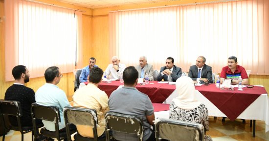نائب محافظ قنا يترأس لجنة اختبار المتقدمين لشغل وظيفة مهندس بالوحدات المحلية